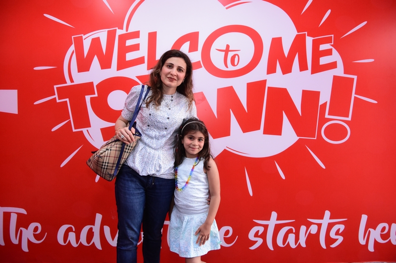 Toy Town Grand Opening-Wall of Fame